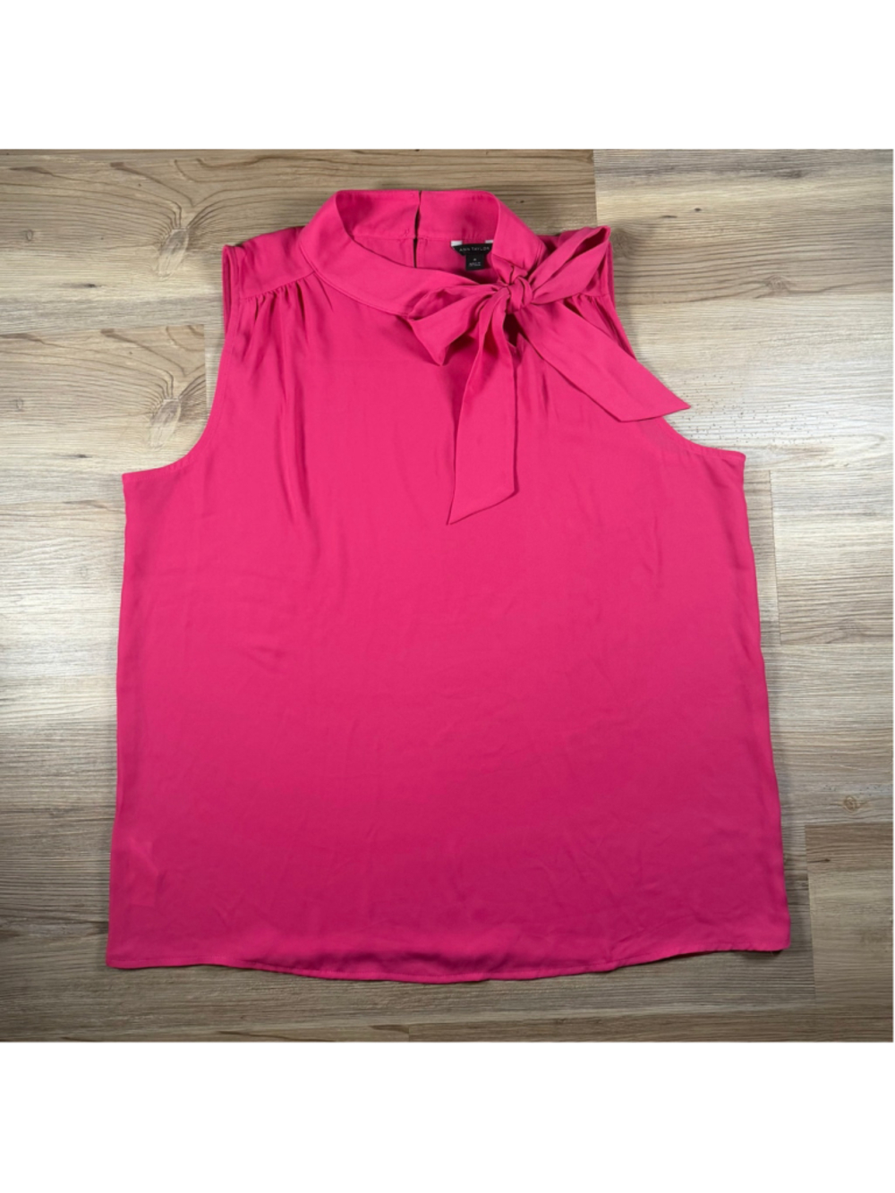 Women's Ann Taylor Sleeveless Bow-Neck Blouse Pink Size M